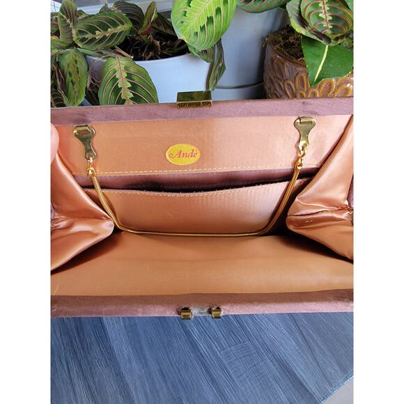 ANDE Vintage 1970’s  snap Clutch Bag w/ chain - Picture 3 of 6